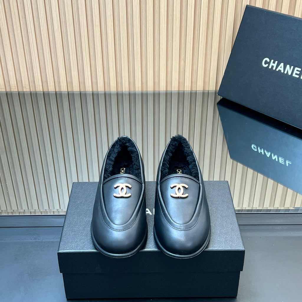 CHANEL 25S MARY JANE BALLET FLATS IN BLACK CALFSKIN AND SOLF FLEECE LINING